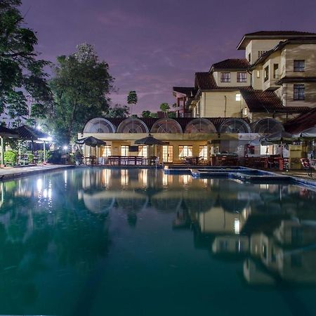 Jumuia Hotel Кисуму Экстерьер фото