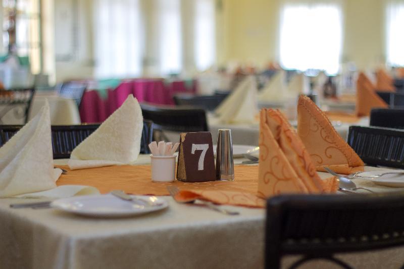 Jumuia Hotel Кисуму Экстерьер фото