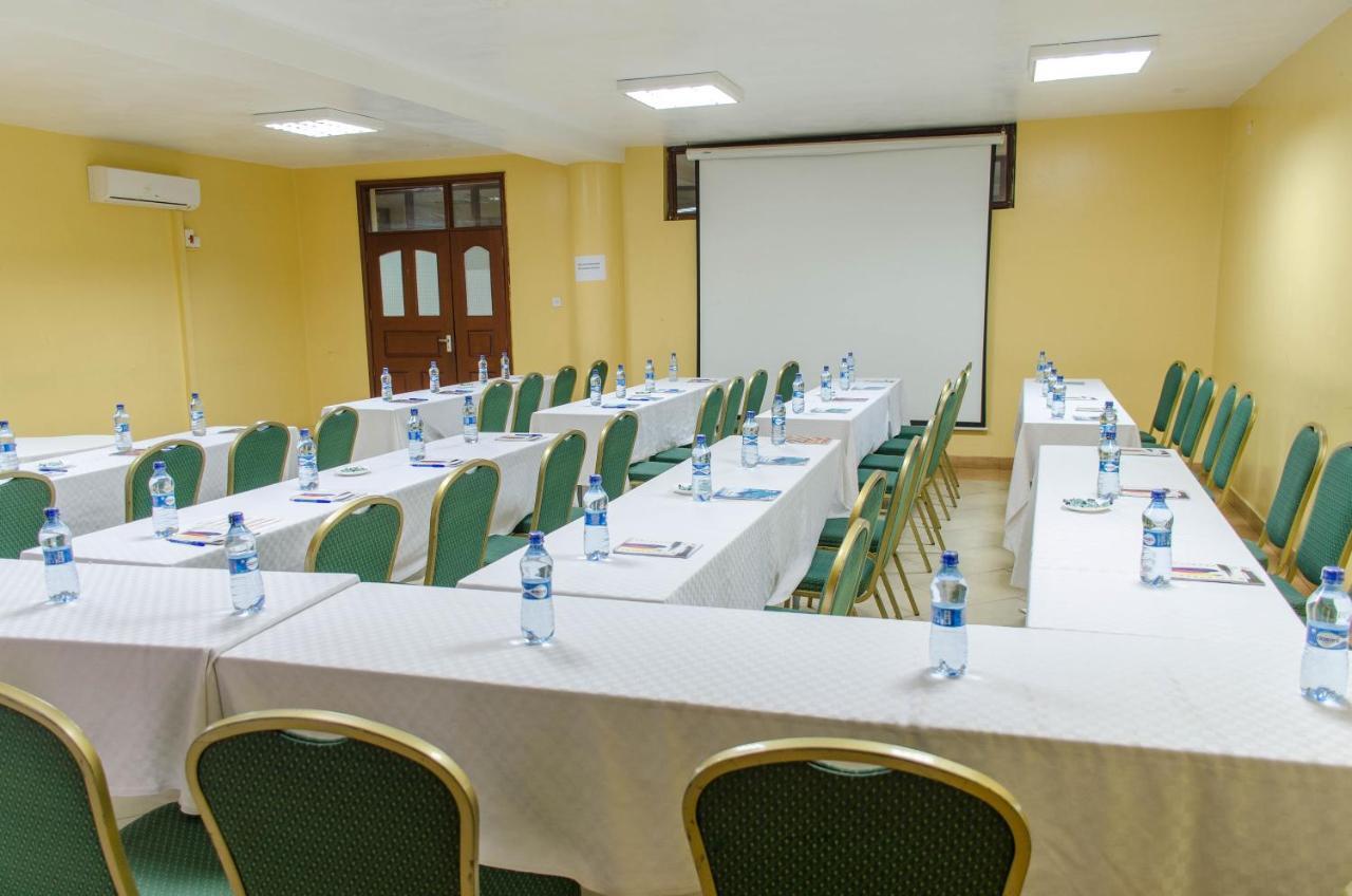Jumuia Hotel Кисуму Экстерьер фото